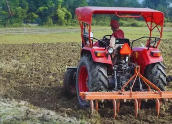 Garmi Me Gahri Jutai kyon Faydemand Hain