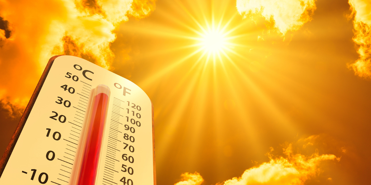 UP Se Rajasthan Tak Tufan Ka Alrt यूपी से राजस्थान तक 45°C की गर्मी, पूर्वोत्तर में तूफान-बिजली का अलर्ट, जानें कैसा रहेगा आज मौसम