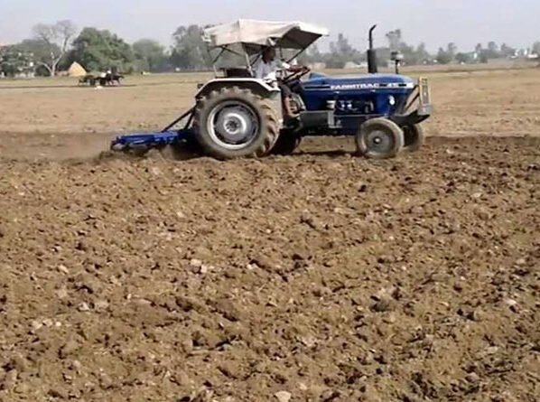 Jutai Karte Samay Kisan Rakhe In Bato Ka Dhyan